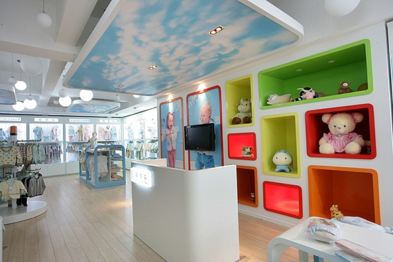 南京童裝店鋪裝修（童裝店裝修設計打造時尚小潮童）
